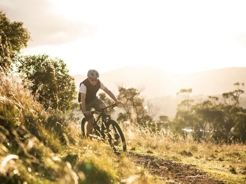 Lazer Lupo KinetiCore Helmet-2