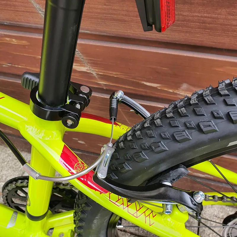 2021 Orbea MX 24 Dirt Childrens Mountain Bike in Lime-Red-5