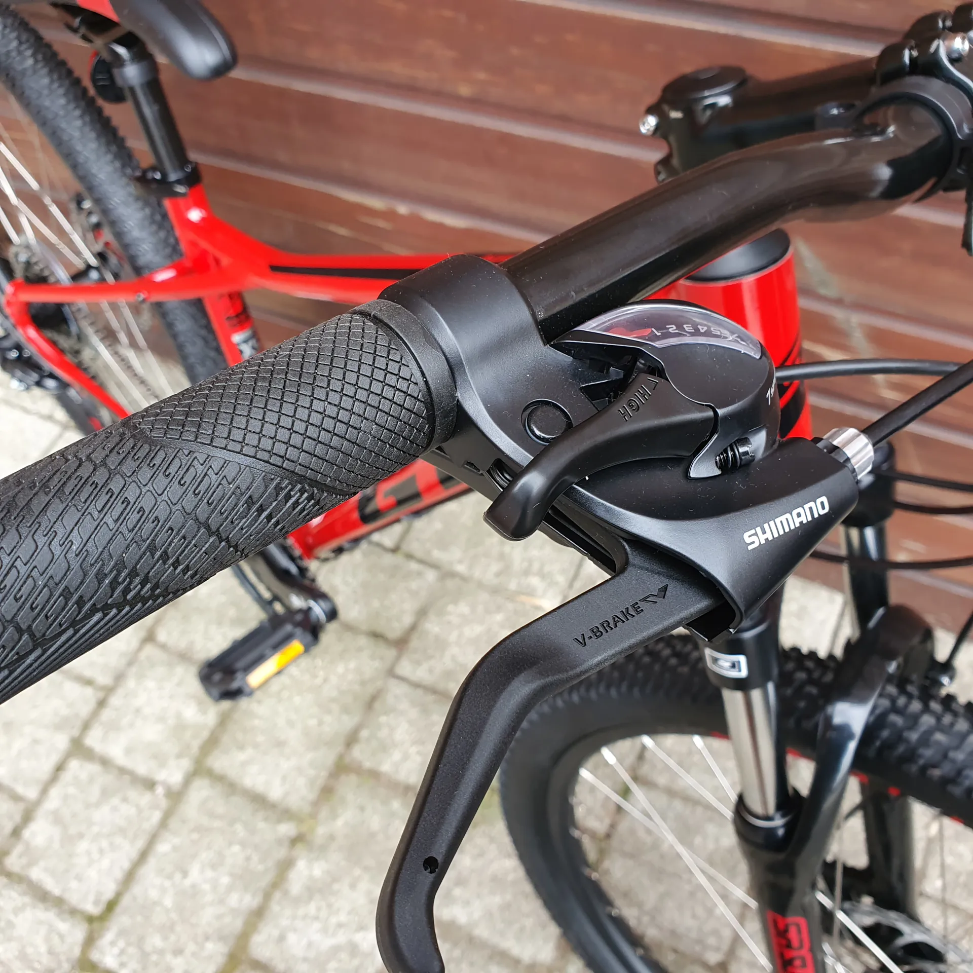 2023 GT Aggressor Sport Mountain Bike in Red
