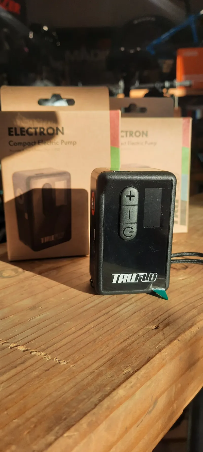 Truflo Electron Compact Electric Pump in Black