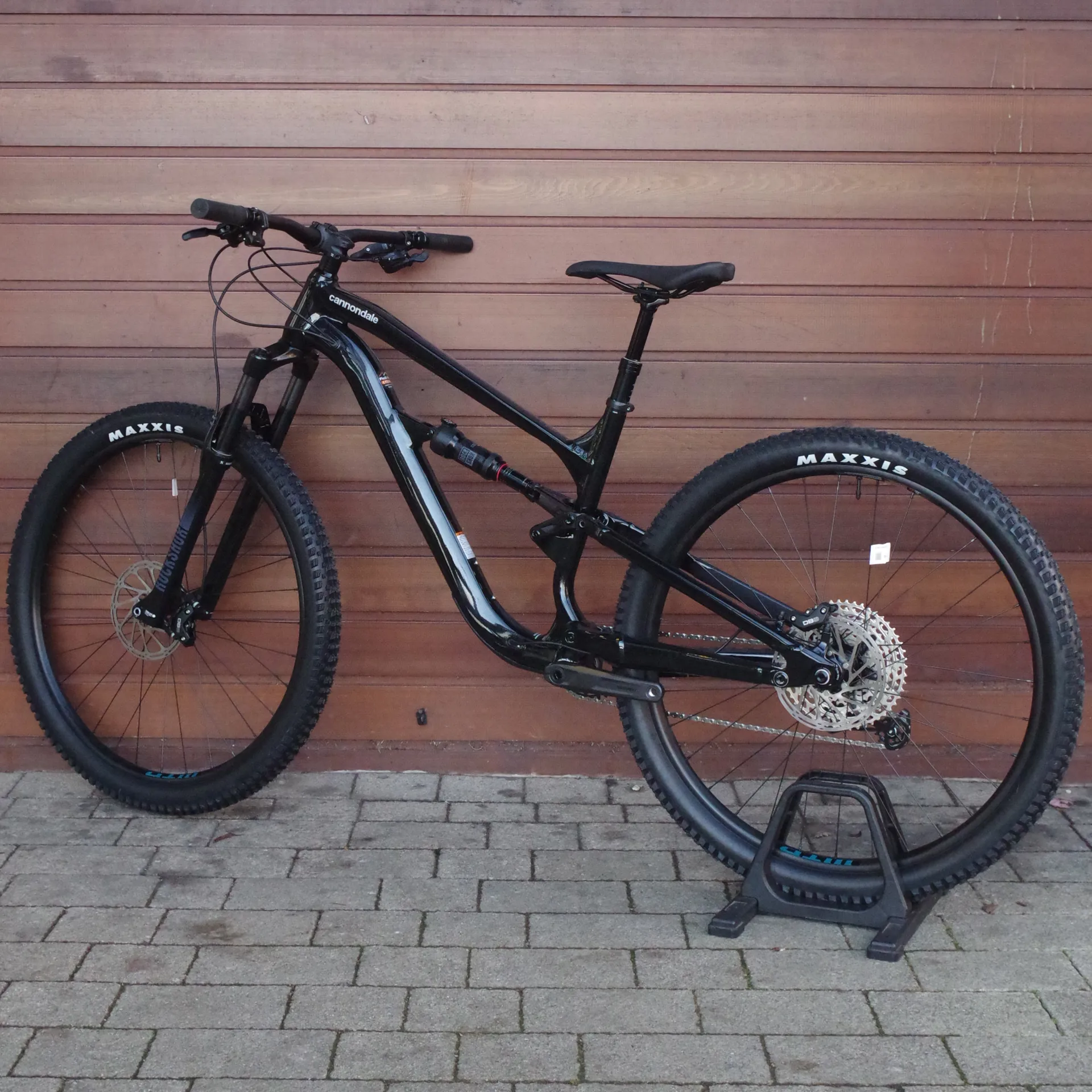 2024 Cannondale Habit Aluminium Trail Bike in Black