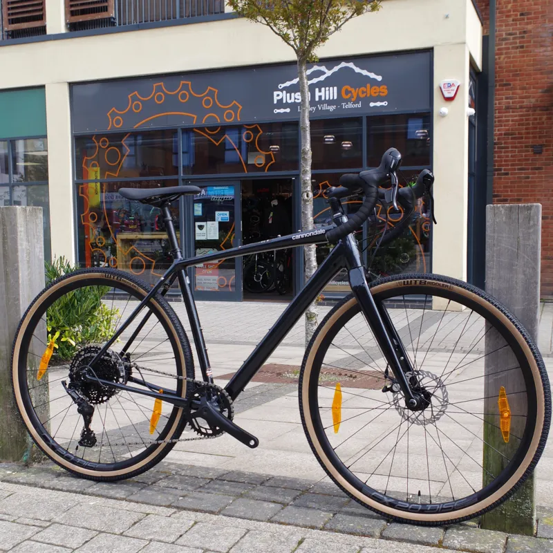 Cannondale Topstone 4 Gravel Bike 2022 - Black-3