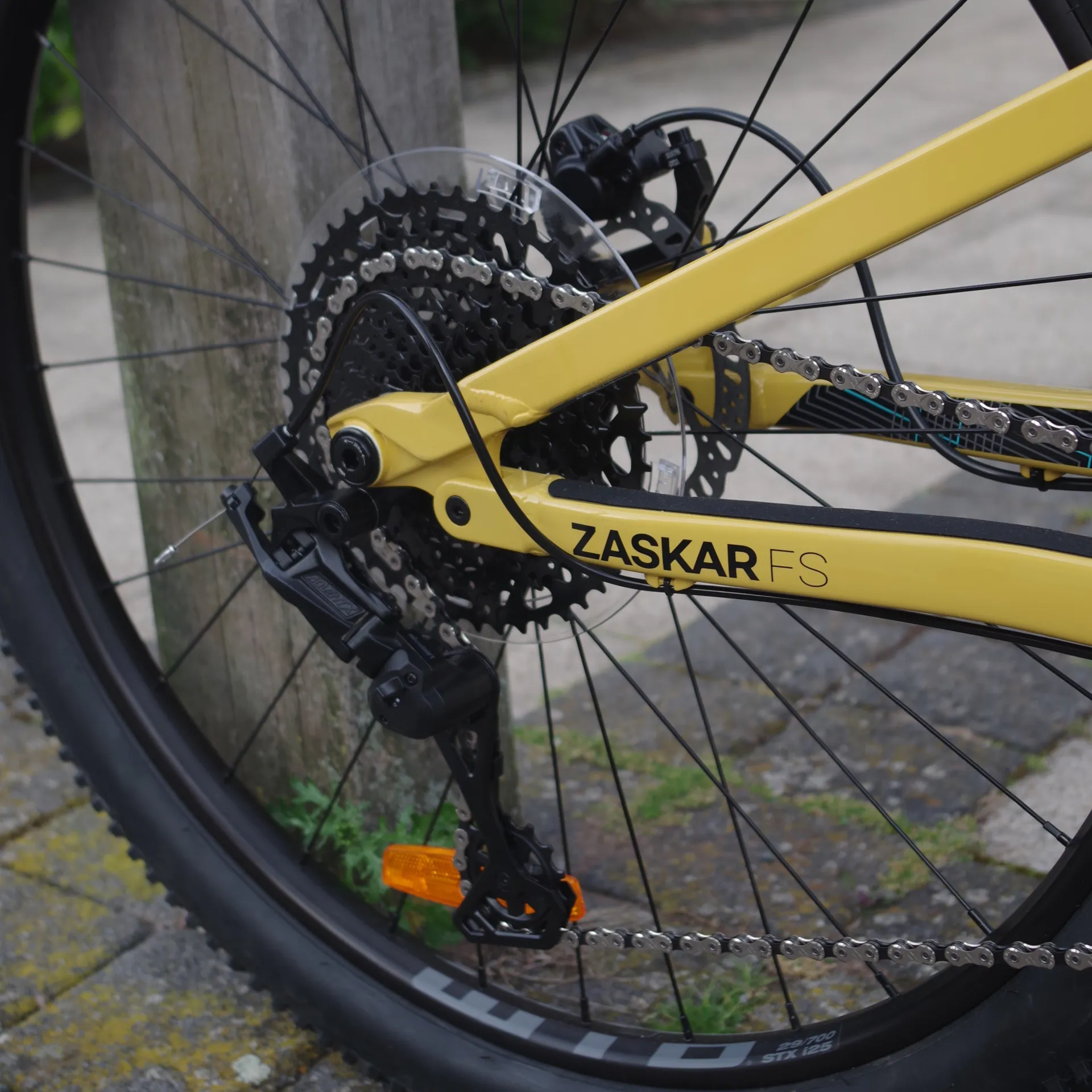 Yellow mountain bike deals