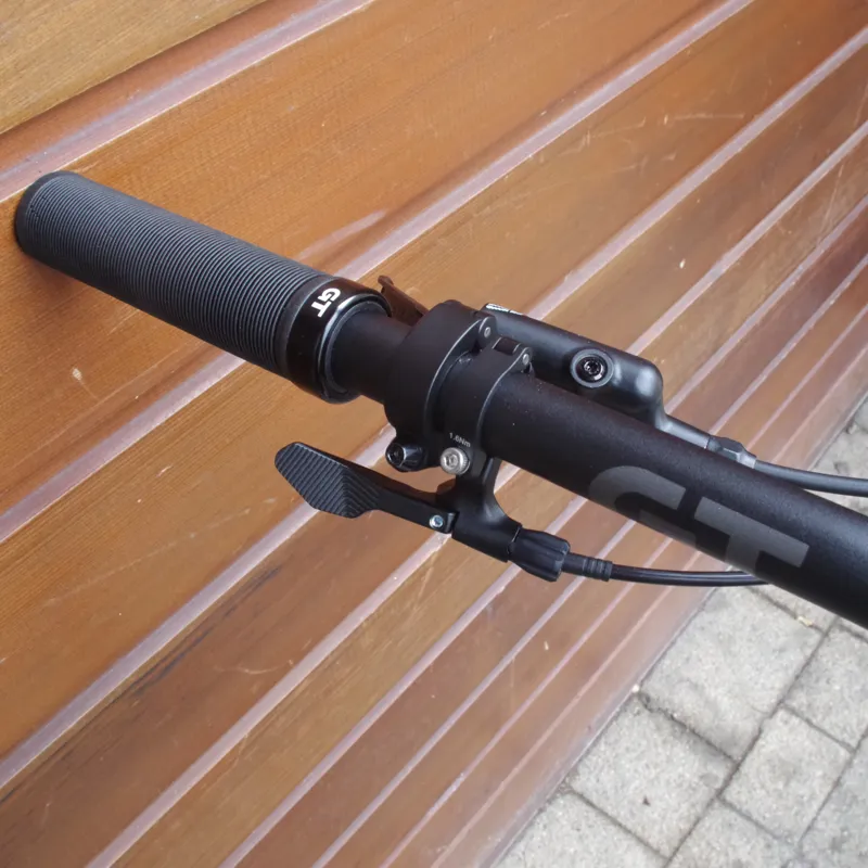 GT Sensor Comp BBQ Black full suspension 29er mountain bike -5