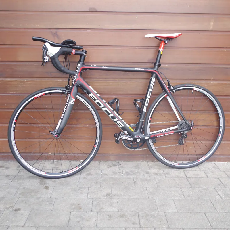 Focus Cayo 2.0 full carbon road bike with TT Bars.-4