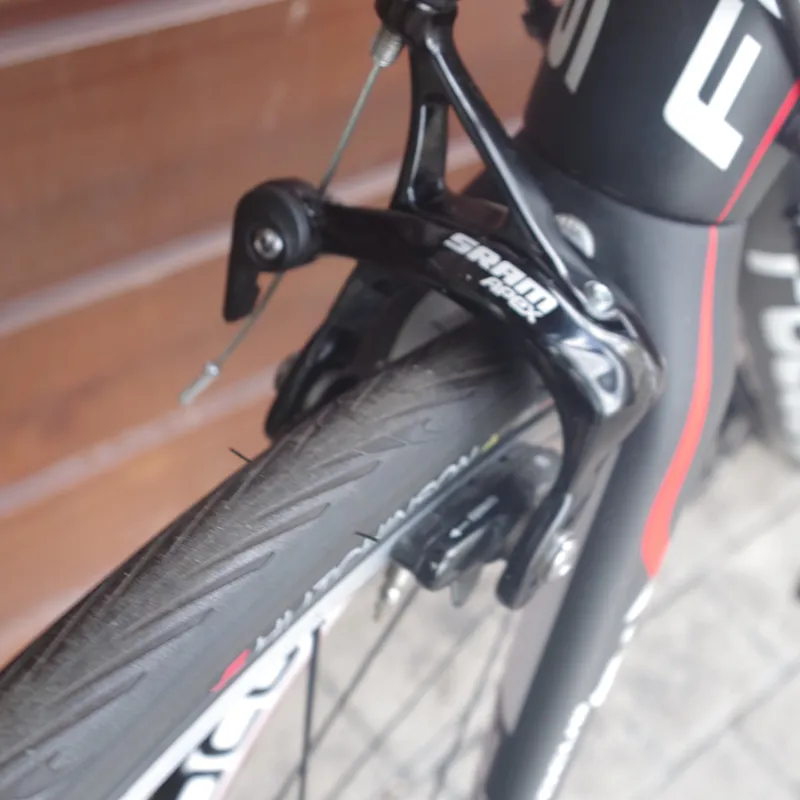 Focus Cayo 2.0 full carbon road bike with TT Bars.-7