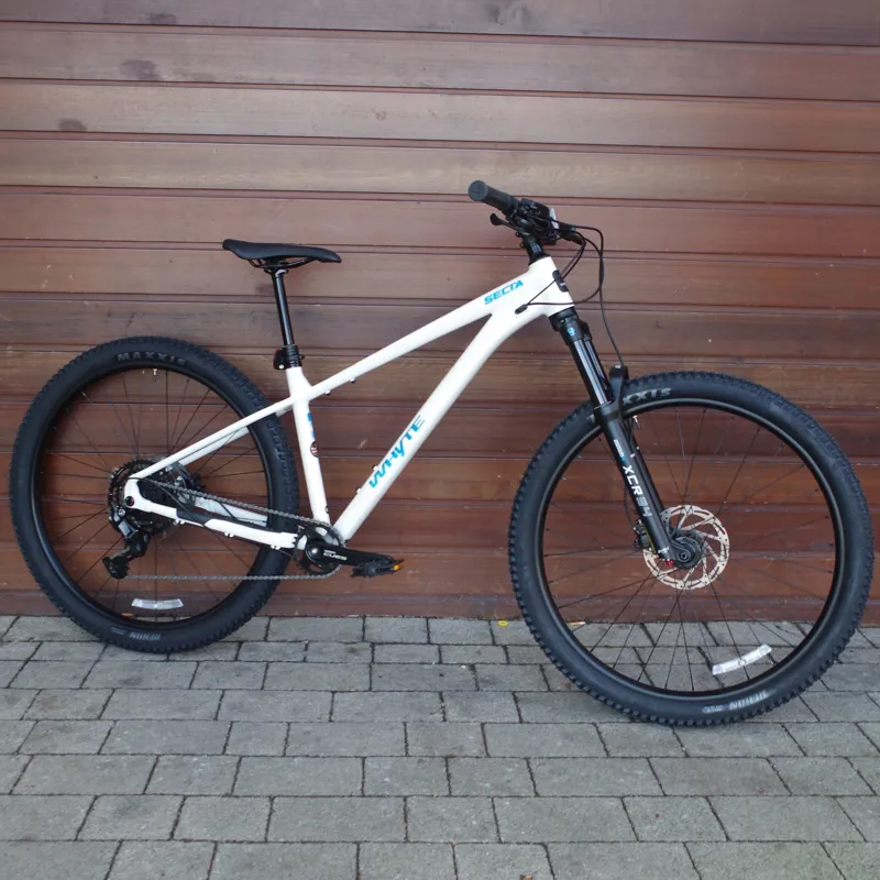 2026 Whyte Secta R Trail Hardtail Mountain Bike Electric white