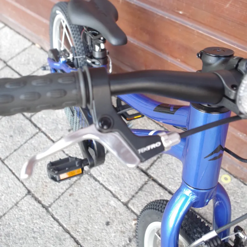 Merida Matts J.16 Kids Bike in Blue/Black-1