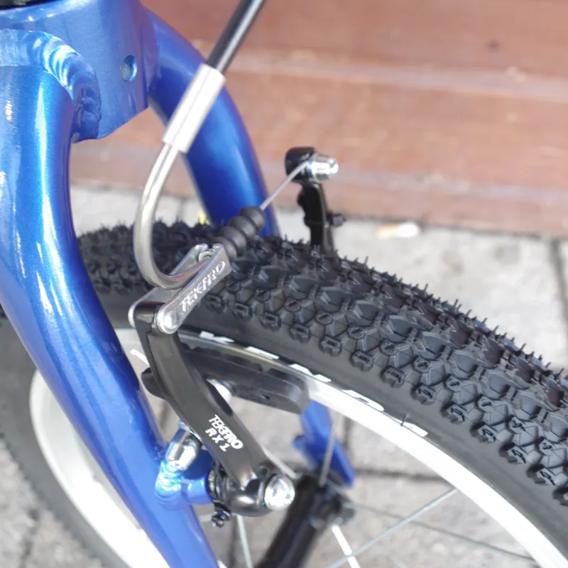 Merida Matts J.16 Kids Bike in Blue/Black-3