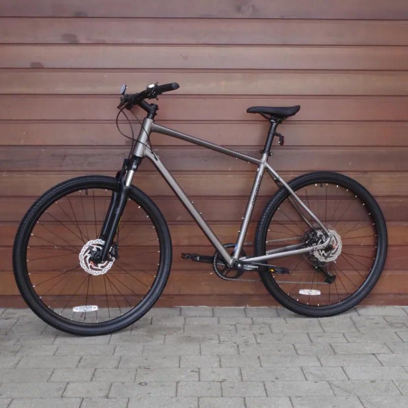 2026 Merida Crossway 20 Hybrid Bike in Silk Warm Slate Grey Black-5