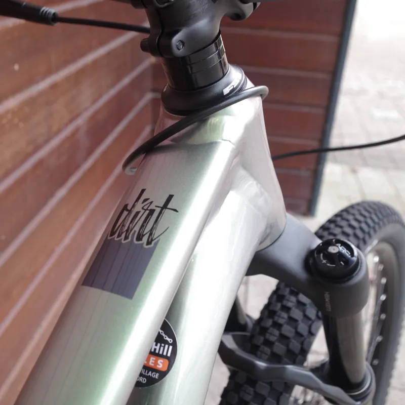 Merida Dirt 500 MTB in with Glossy Grey/Green Flake In Clear Coat-2