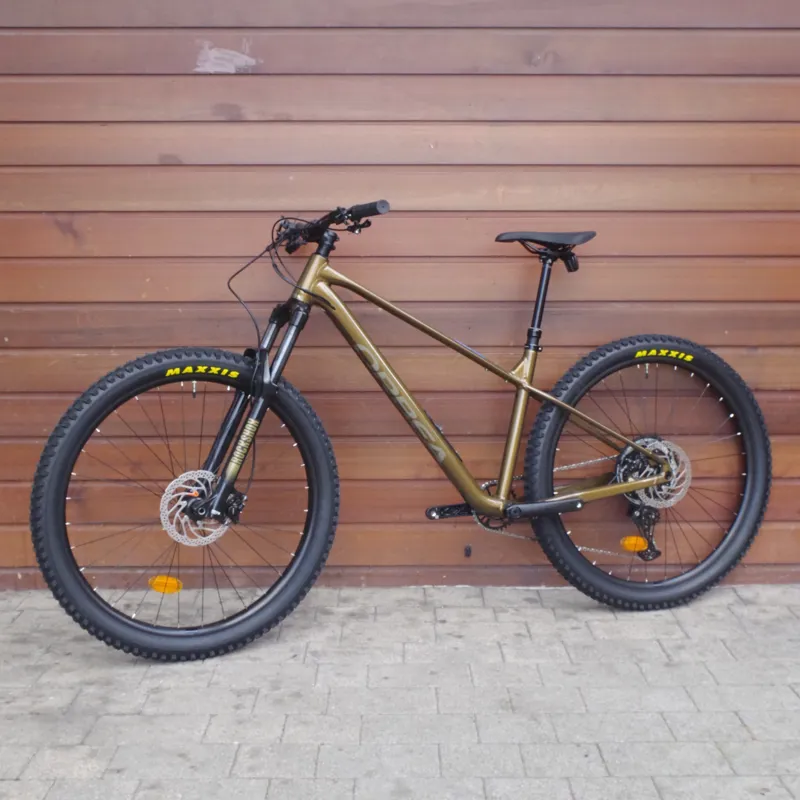 Orbea Laufey H30 Mountain Bike In Metallic Olive Green/Titanium Black-1