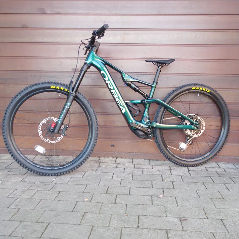 Orbea Rise Lt H20 E-Mountain Bike In Escape Green-Splash Ice Green Gloss-4