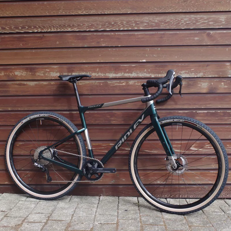 Bicicleta Gravel Ridley Kanzo Adventure GRX800