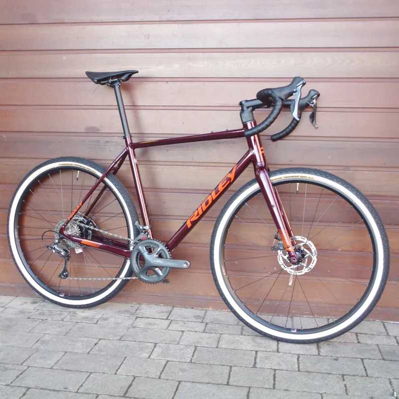 Ridley Kalazy Aluminium Gravel Bike Sora MDB 2x8 Bourgogne Red