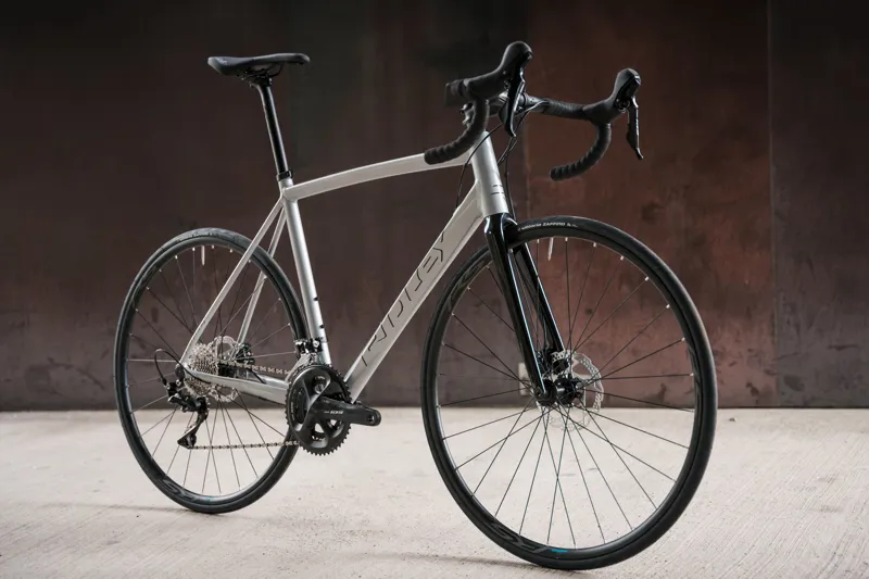 Ridley Fenix SLA Disc 105 Aluminium Road Bike