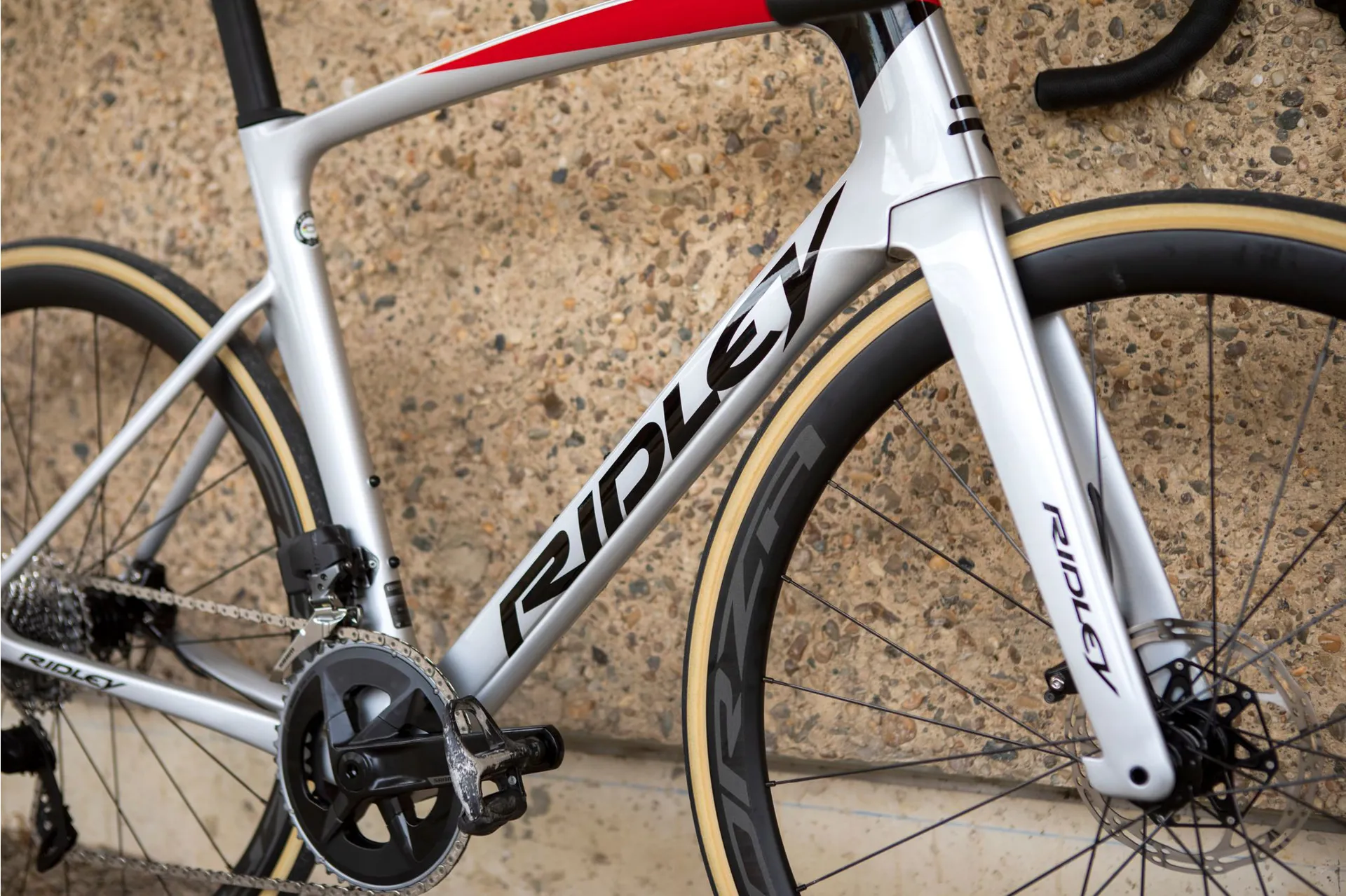 Ridley Aero Track Bike Ridley Noah Disc 105 2x11 Carbon Aero