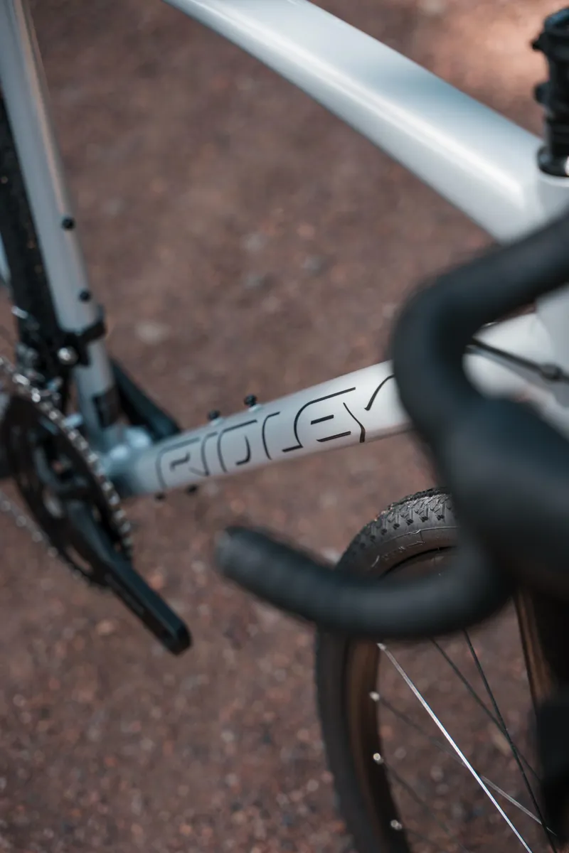 Ridley Kanzo Aluminium GRX600 Polar Silver Gravel Bike