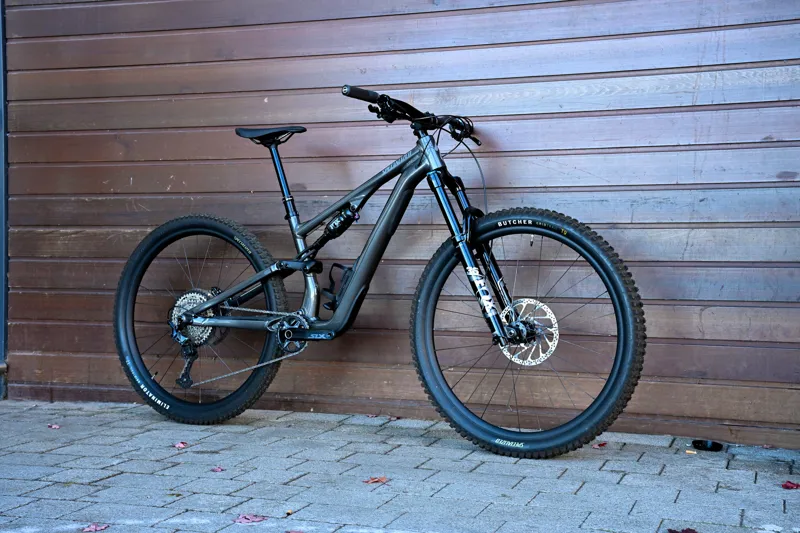 2025 Specialized Stumpjumper 15 Comp S3 Mountain Bike - Grey 