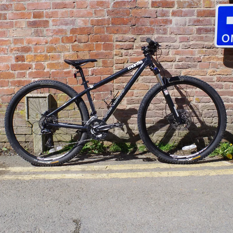 2013 Genesis Mantle 10 16in Ex Hire Fleet