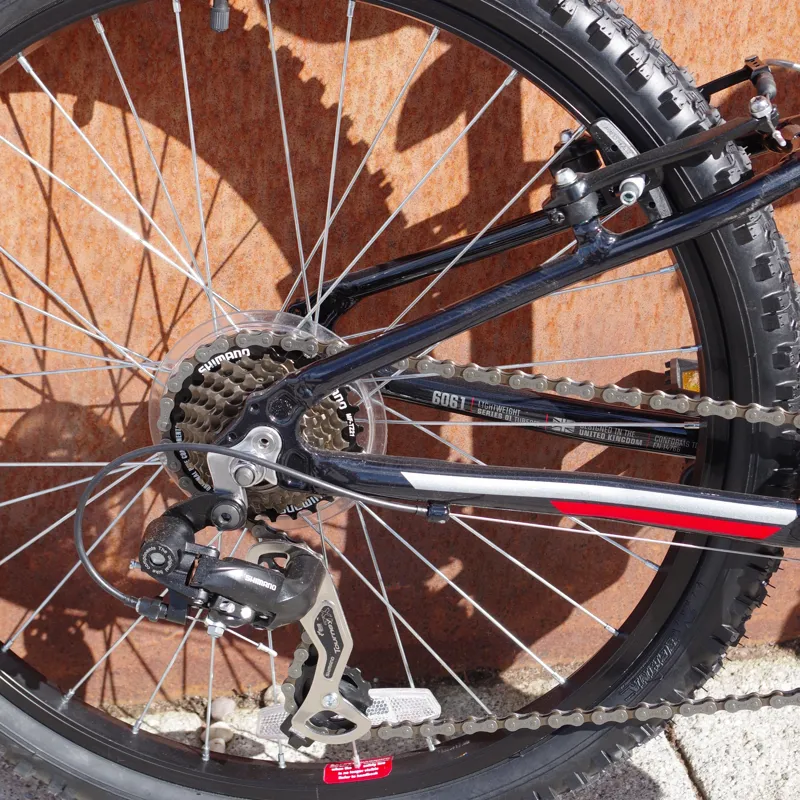 2015 Saracen Tufftrax Junior 24in MTB-7