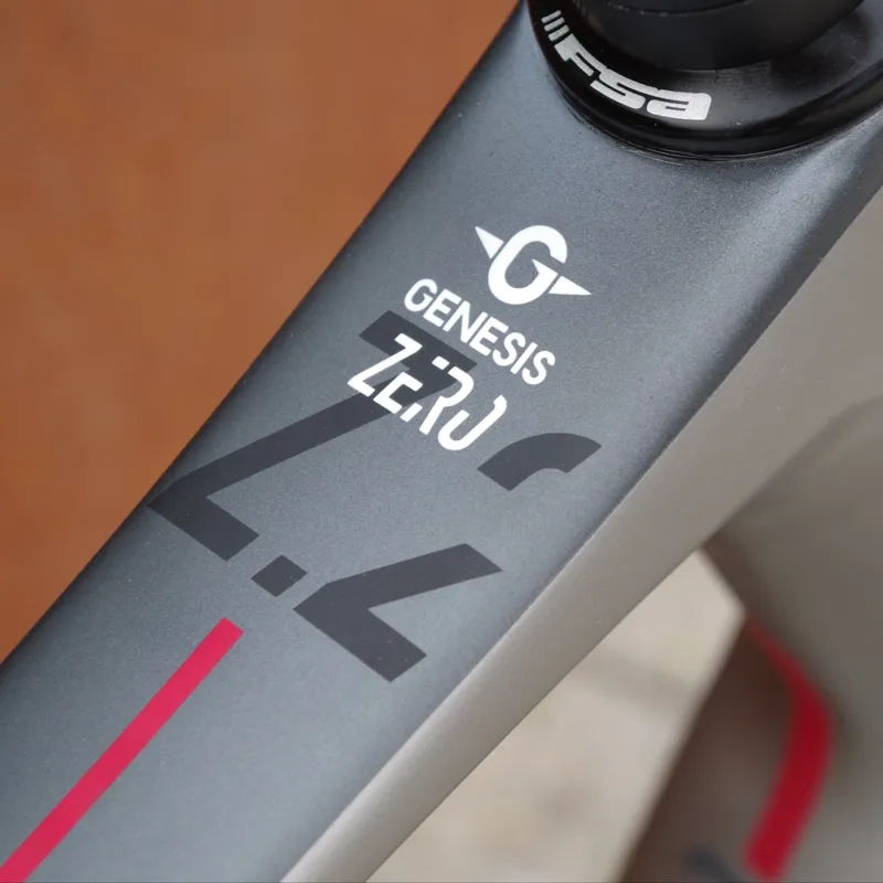 2016 Genesis Zero Z.2 carbon road-5