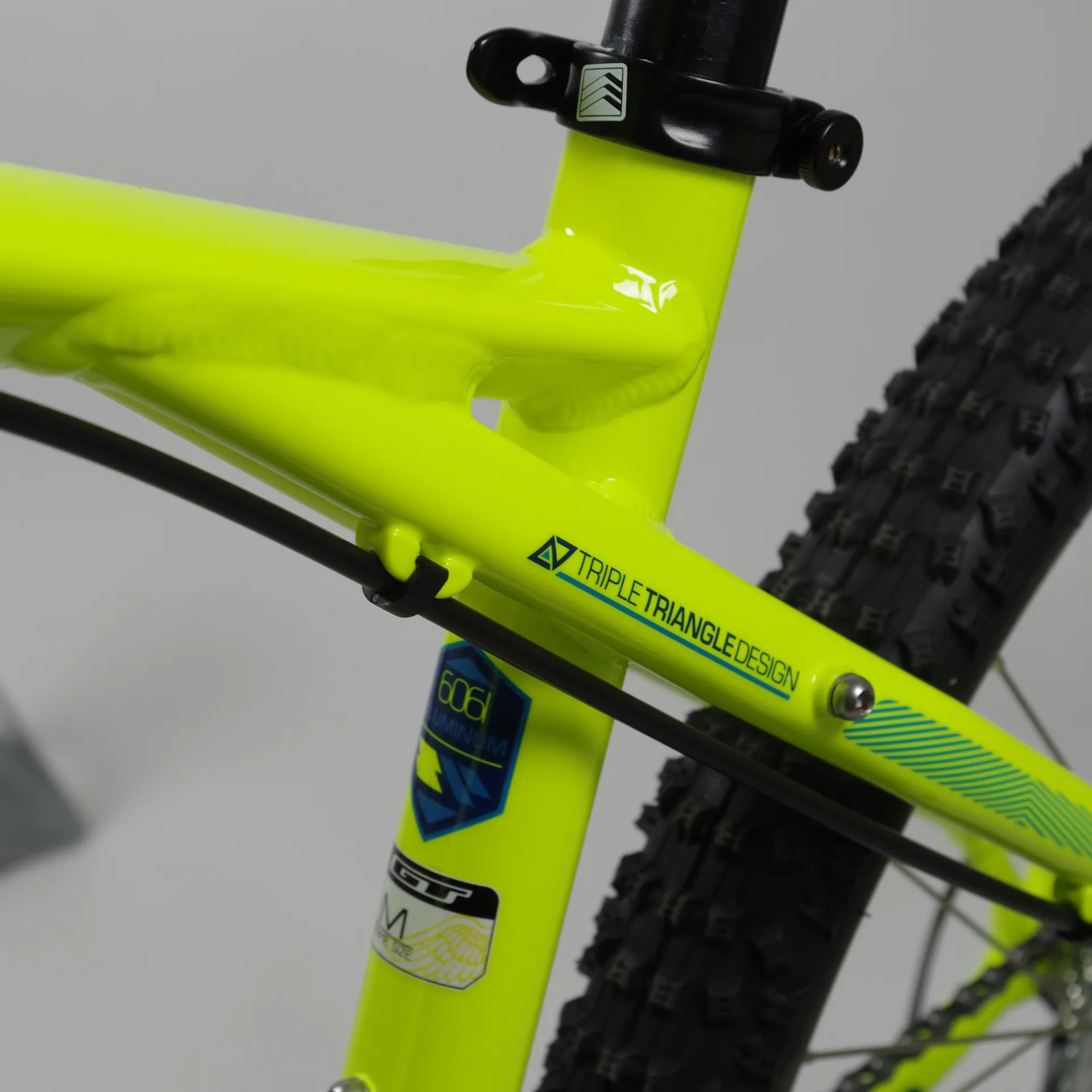 2016 GT Avalanche Sport Yellow