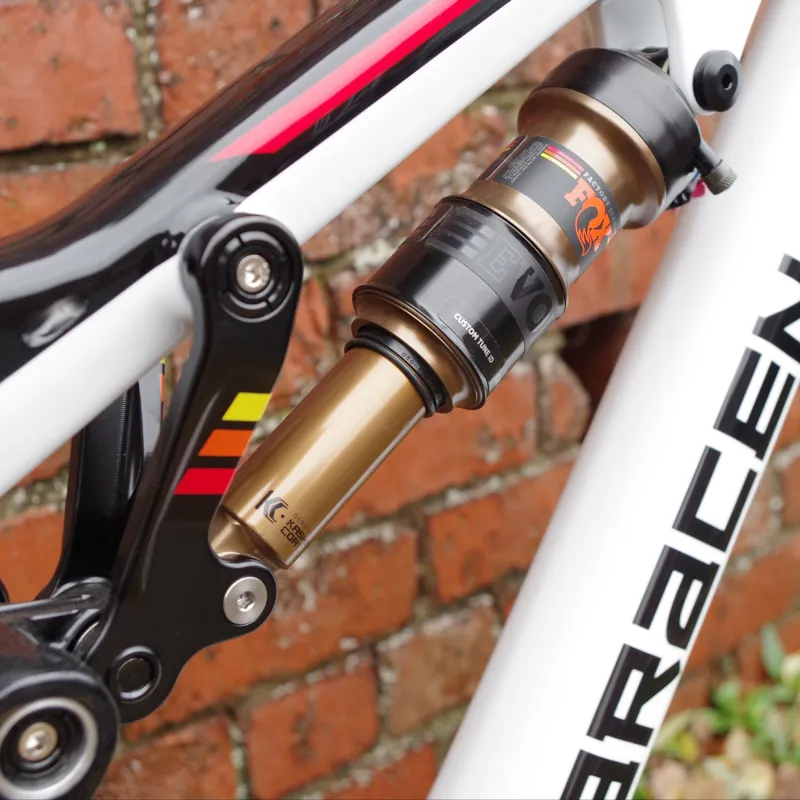 2016 Saracen Kili Flyer Carbon Elite-5