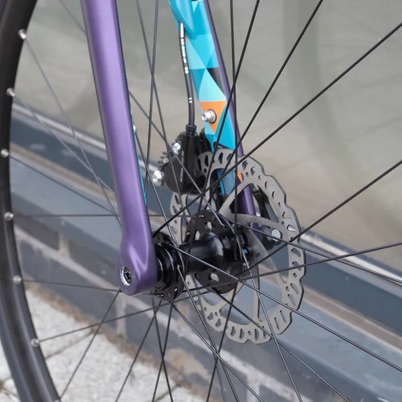 2017 Genesis Datum Womens-5