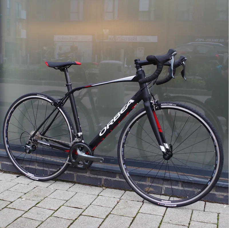 2017 Orbea Avant H40 Black Red White
