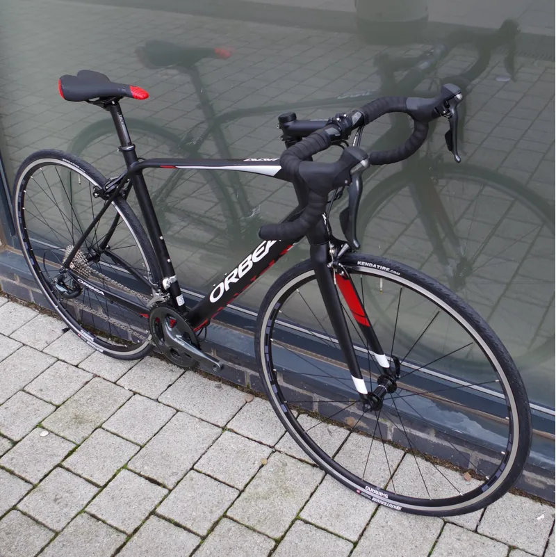 2017 Orbea Avant H40 Black Red White