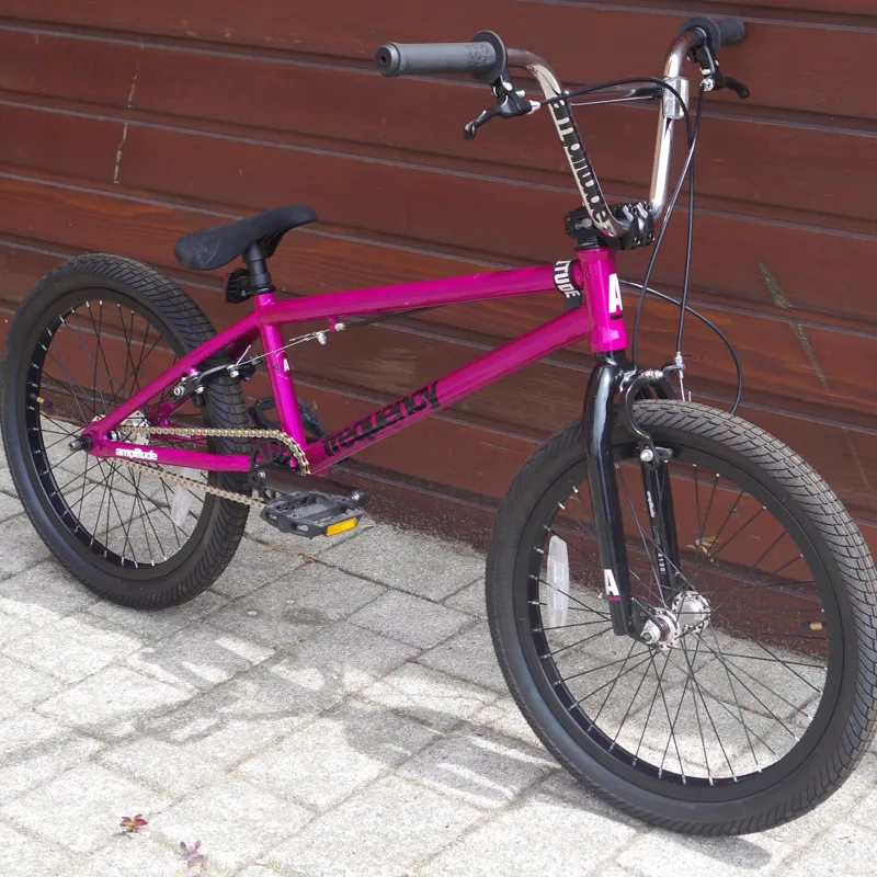 Saracen amplitude hot sale bmx