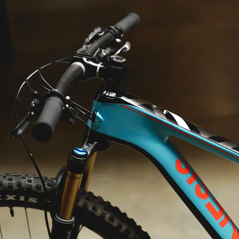 2018 Genesis Mantle 30 Mountain Bike Blue-2