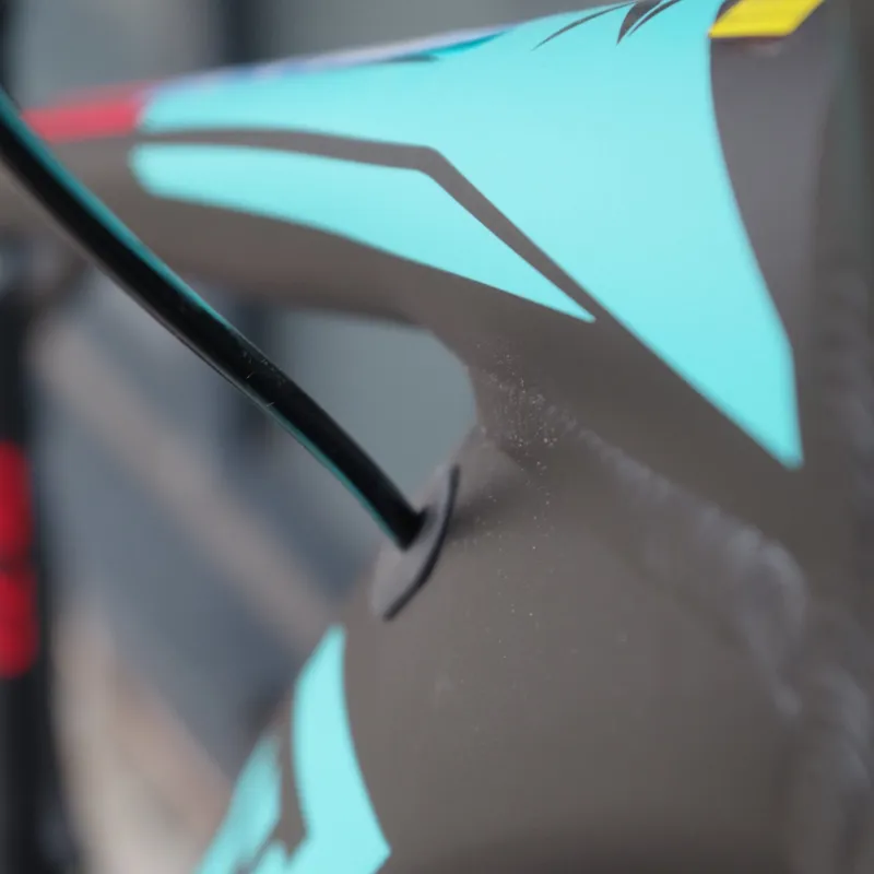 2018 Orbea MX40-27.5 Mountain Bike Black-Turquoise-Red Small-2