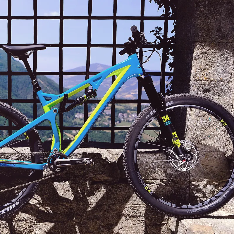 2018 Saracen Kili Flyer Elite Womens Full Suspension MTB