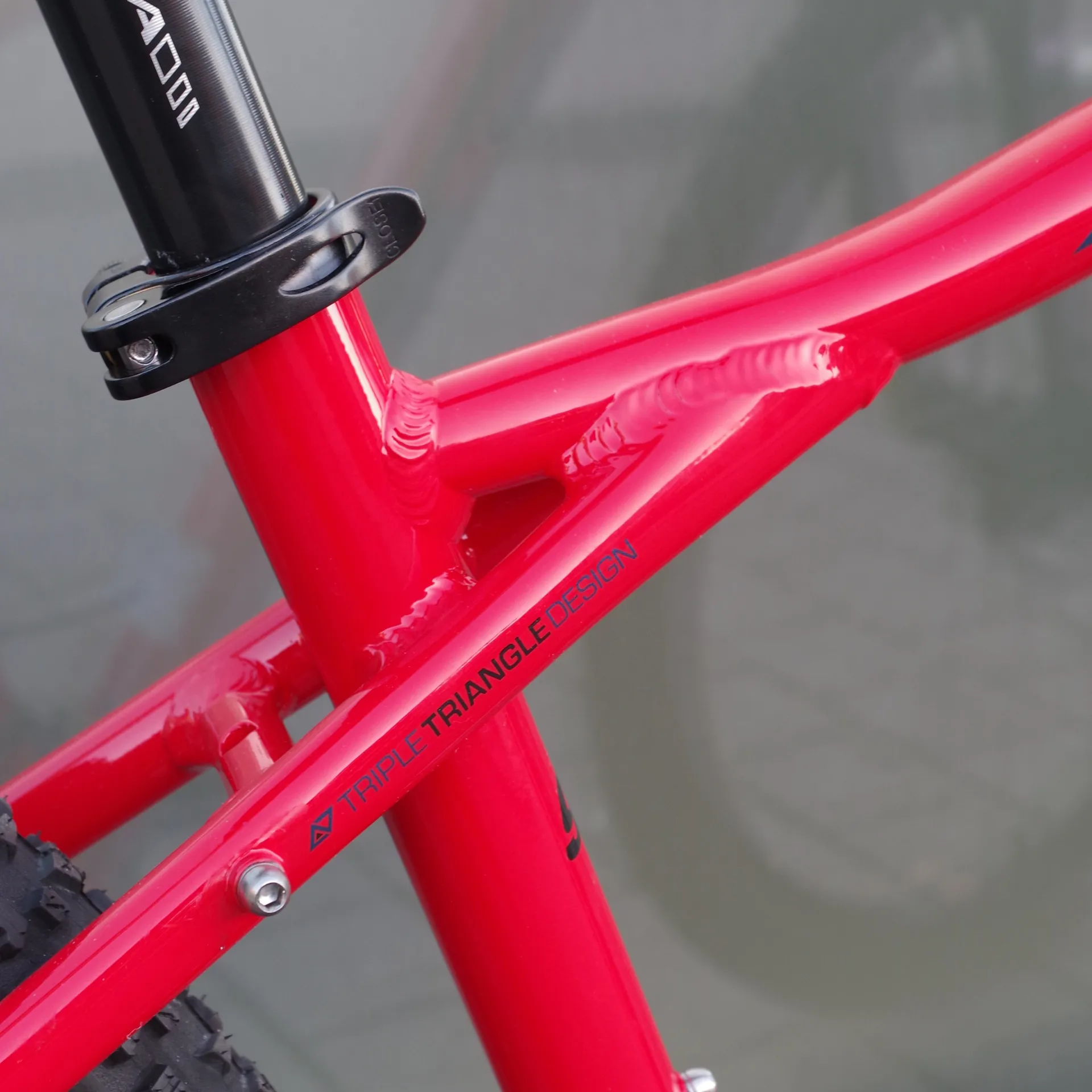 2019 GT Bikes Avalanche Comp Mountain Bike