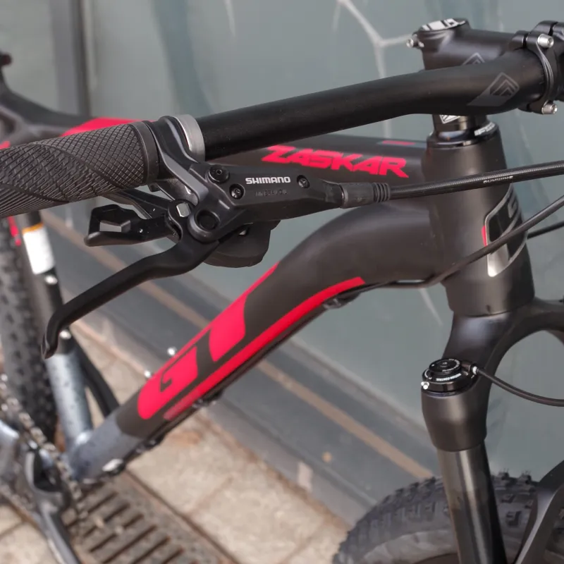 2019 GT Zasker Aluminum Comp 29er Hardtail mtb Black-5