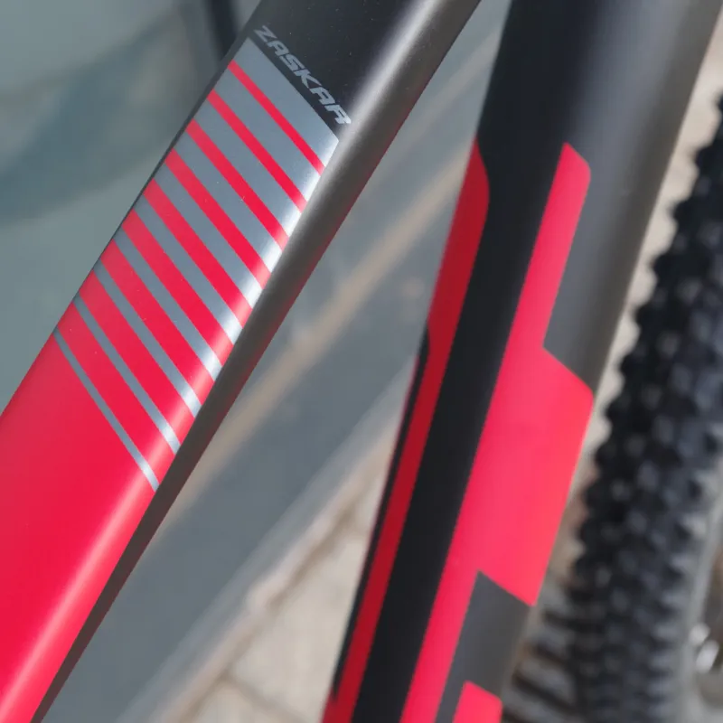 2019 GT Zasker Aluminum Comp 29er Hardtail mtb Black-2