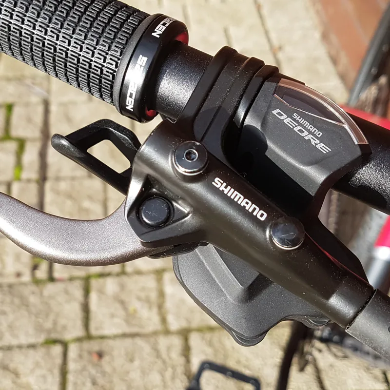 2019 Saracen Mantra Trail Womens Mountain Bike in Grey Red