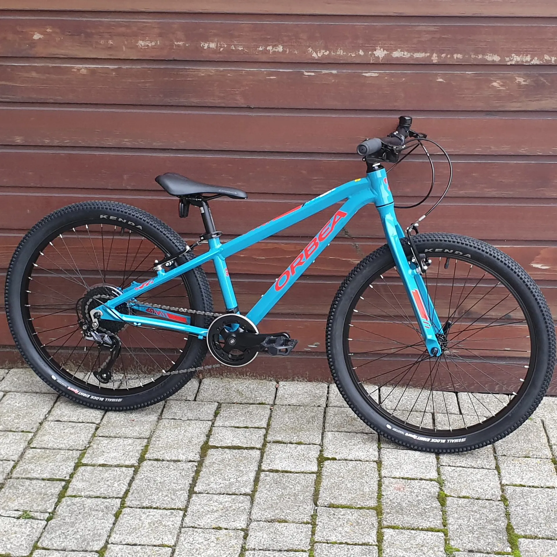 2020 Orbea MX24 TEAM Childrens Mountain Bike in Blue