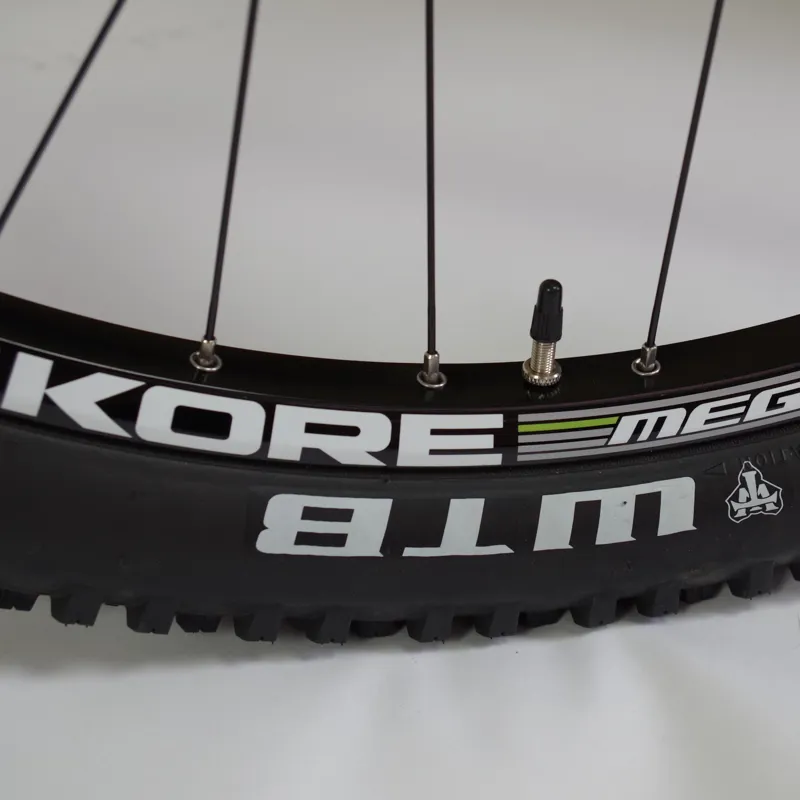 2015 Saracen Ariel 152 full suspension MTB-9
