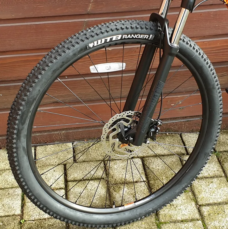 2020 Cannondale Trail 4 Mountain Bike in Crush Orange