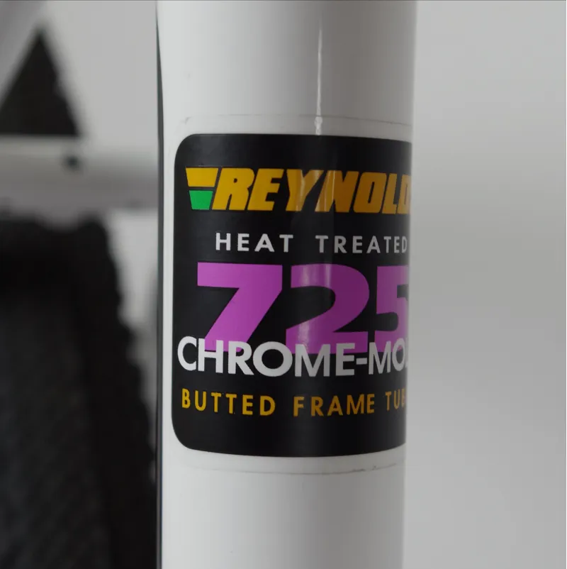 2015 Genesis Croix de Fer 20 White-11