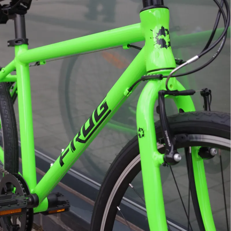Frog Childrens Lightweight Hybrid 73cm Neon Green 26 inch wheels