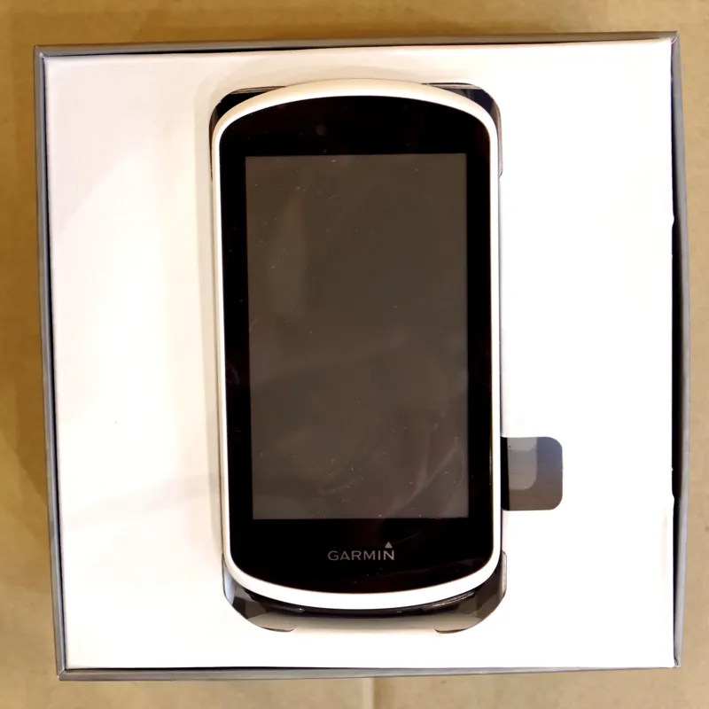 Garmin Edge 1030 GPS Cycling Computer Performance Bundle-5