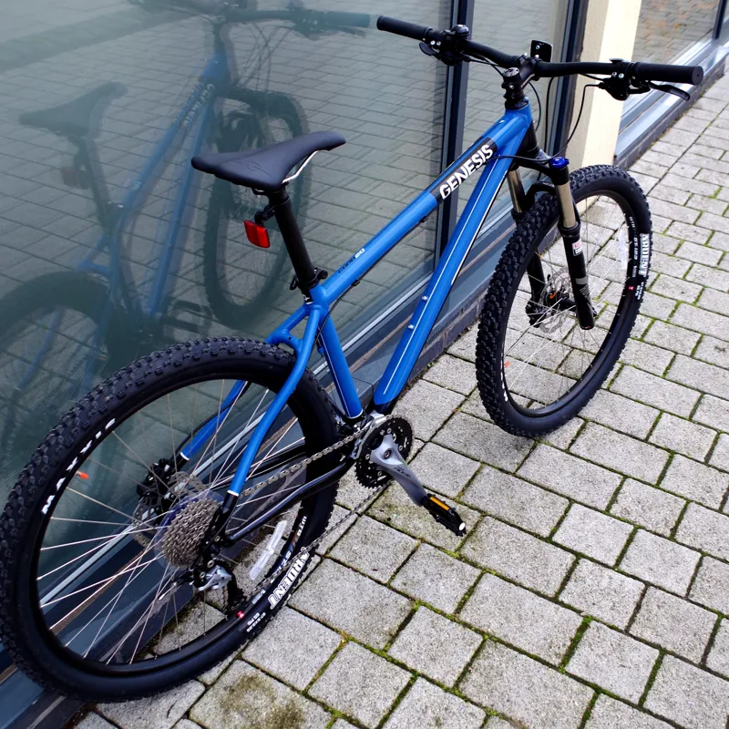 Genesis core clearance 20 mountain bike