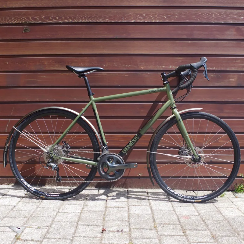 Genesis Croix de Fer 20