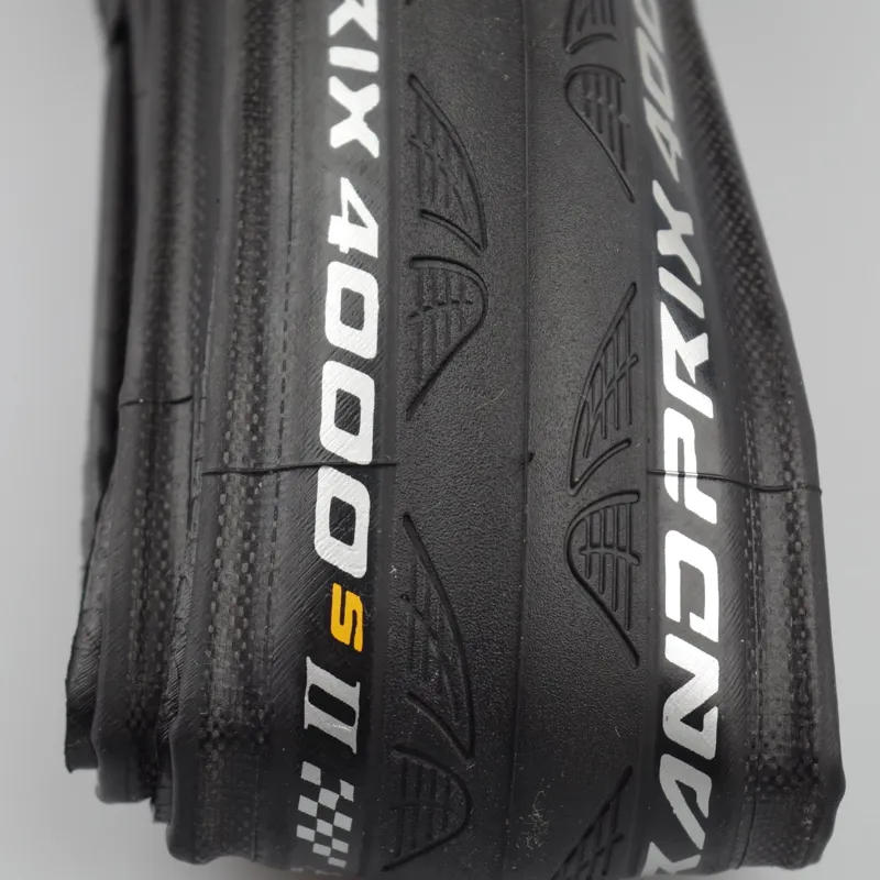 Continetal Grand Prix 4000S II 700 road tyre-1
