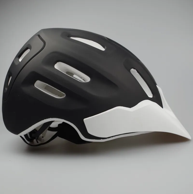 2016 GT Avalanche Helmet Black SM MD