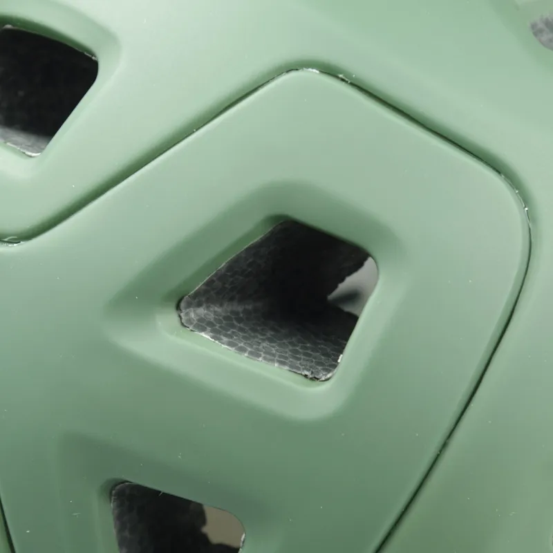 2016 GT Avalanche Helmet Green SM/MD-4